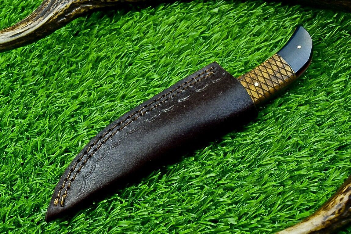 8.25" Damascus Bowie Knife – Full Tang with Olive Wood & Buffalo Horn Handle