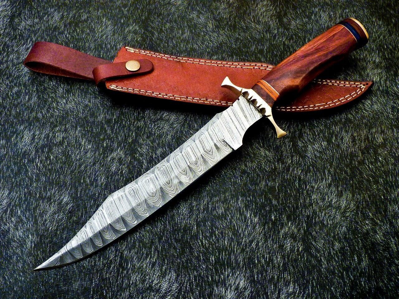 Hand Forged Damascus Steel Bowie Knife – Natural Wood Handle, 14.5" Hunting Blade