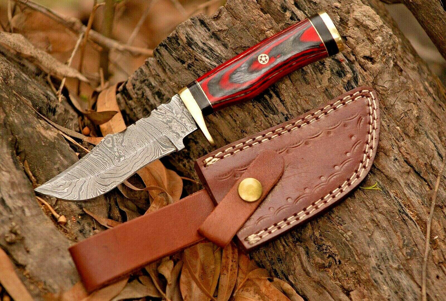 8" Damascus Steel Bowie Knife – Wood Handle & Brass Guard