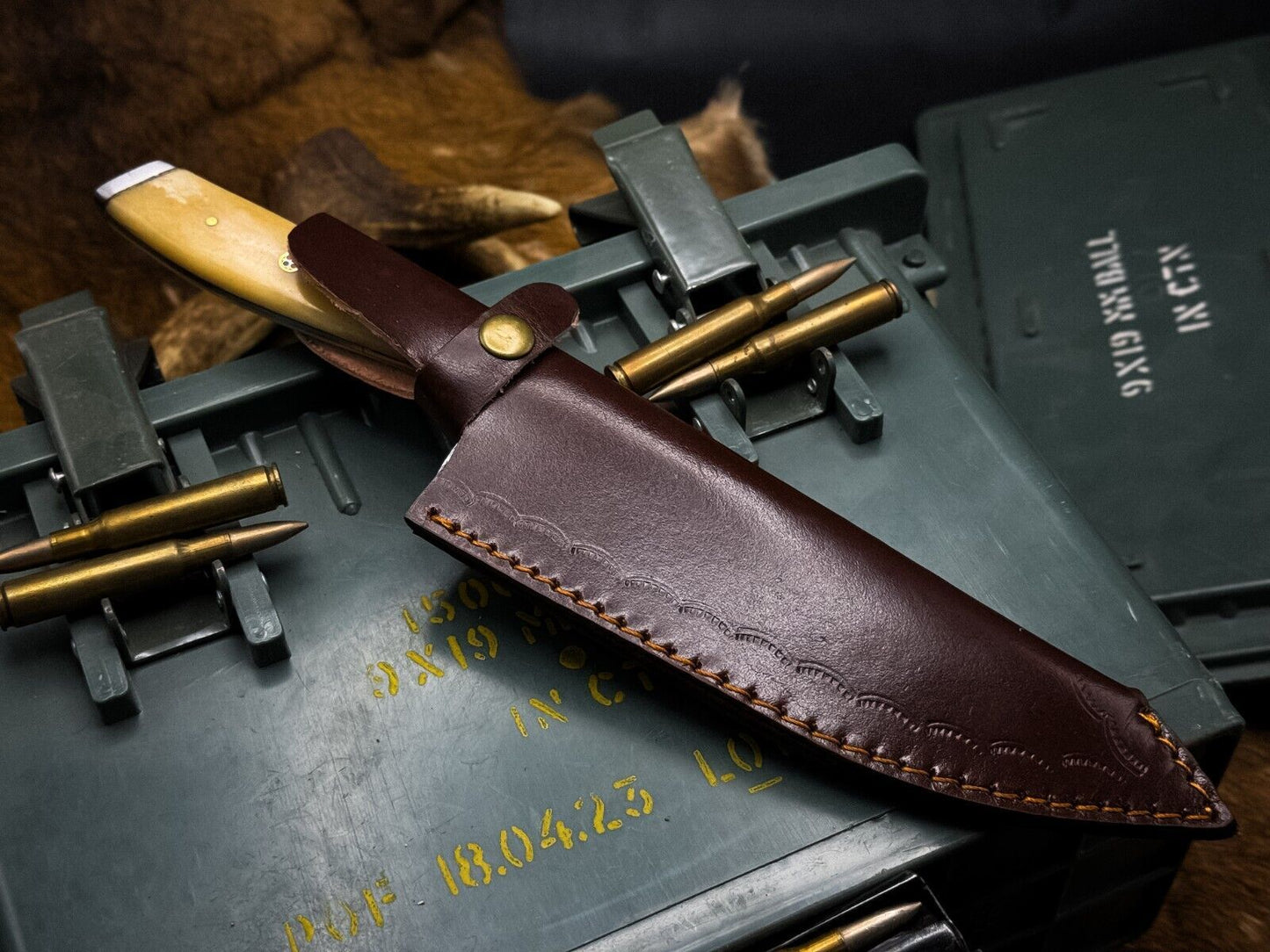 Handmade Damascus Steel Hunting & Kitchen Chef Knife with Bone Handle & Leather Sheath