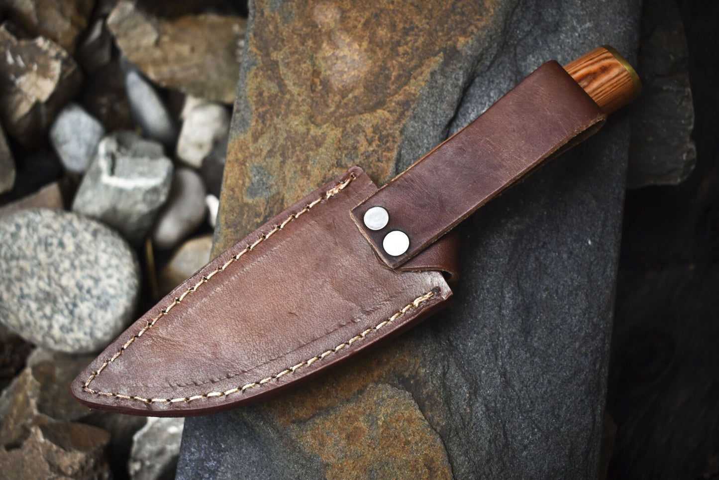 Twist Damascus Skinner Knife Olive Wood Brass Guard Custom Sports Blade