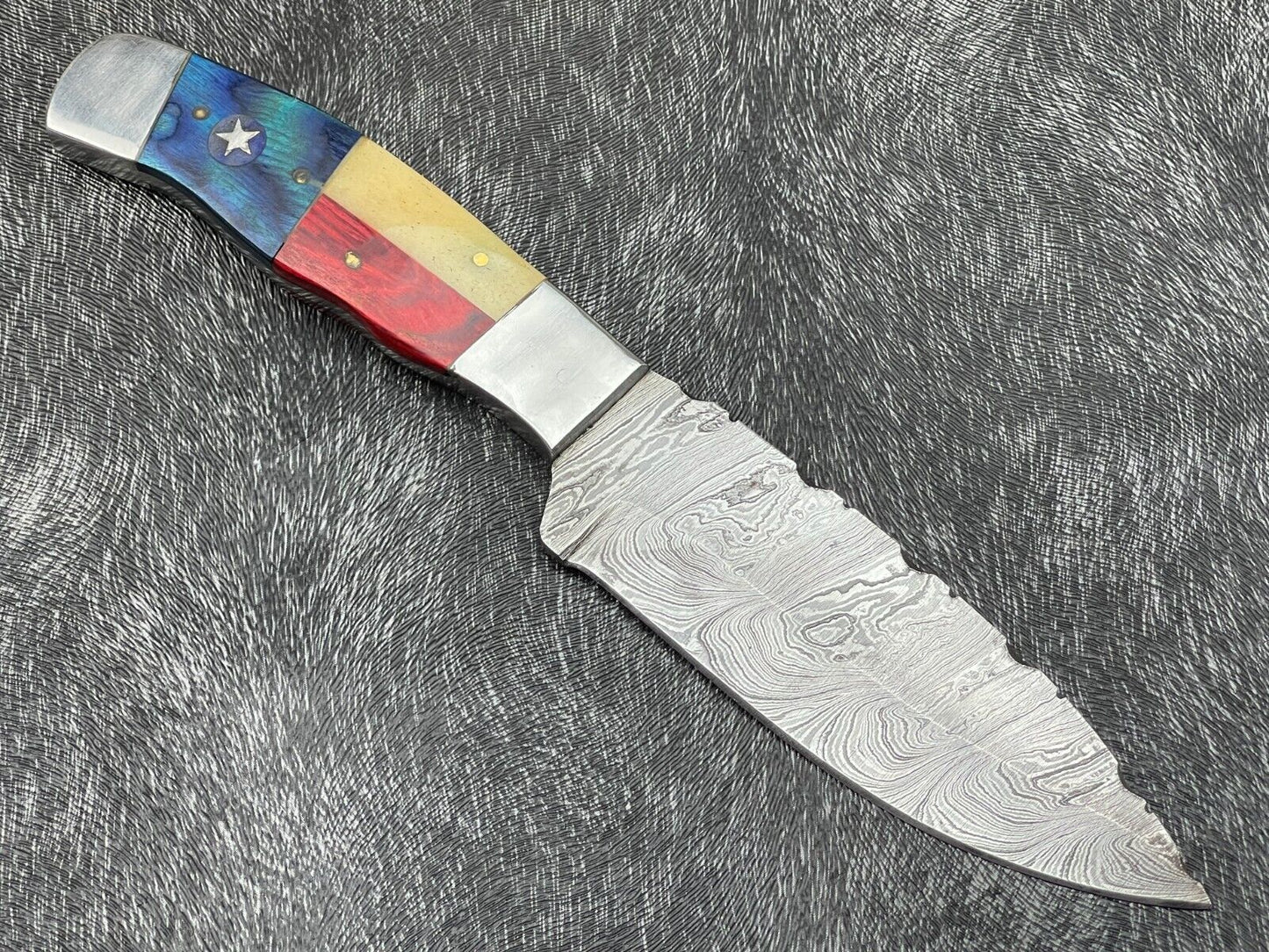 9 Inch Damascus Steel Skinning Bowie Knife with Texas Flag Handle