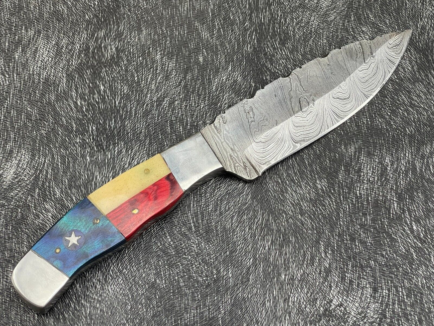 9 Inch Damascus Steel Skinning Bowie Knife with Texas Flag Handle