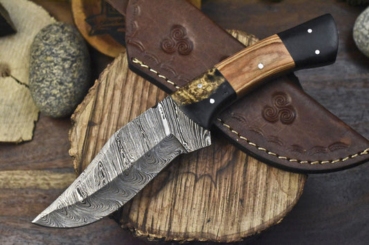 Twist Damascus Skinner Knife with Olive Wood Handle and Micarta Bolster for Hunting