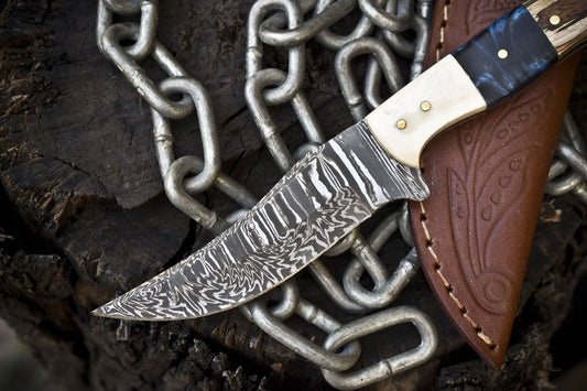 Hand Crafted Twist Damascus Skinner Knife with Mixed Material Handle – 8" Hunting Blade