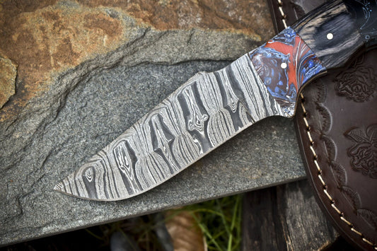 Twist Damascus Skinner Knife with Mixed Material Handle for Everyday Carry