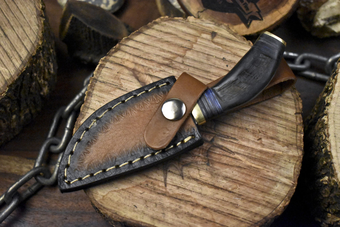 Hand Forged Twist Damascus Skinner Knife with Bull Horn Handle and Brass Guard – Compact Hunting Blade