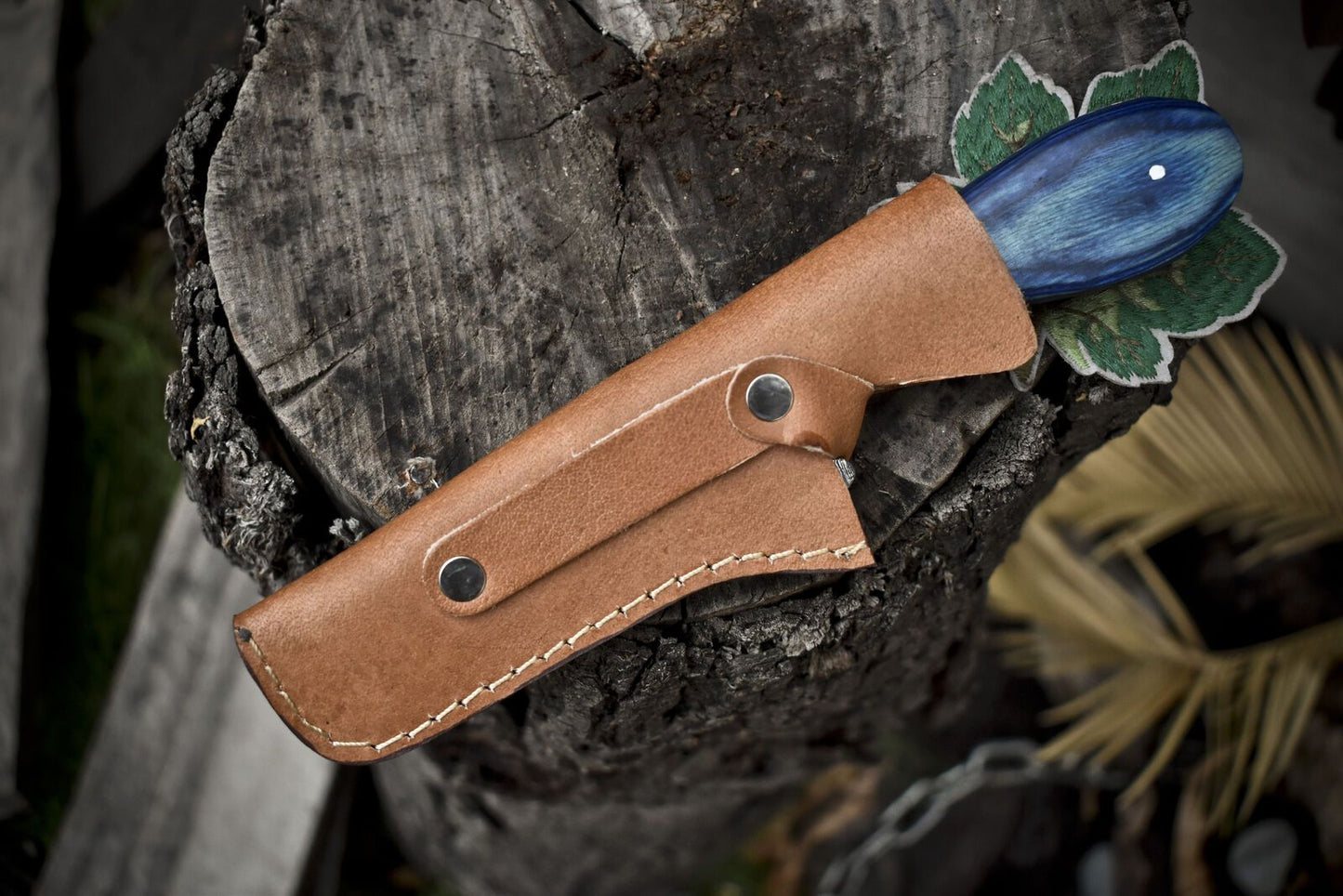 8.0 in Custom Hunting Skinner Knife Twist Damascus Hard Wood EDC