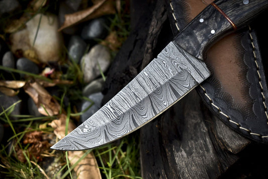 9.5" Forged Twist Damascus Skinner Knife with Hardwood Handle – Custom Hunting Blade