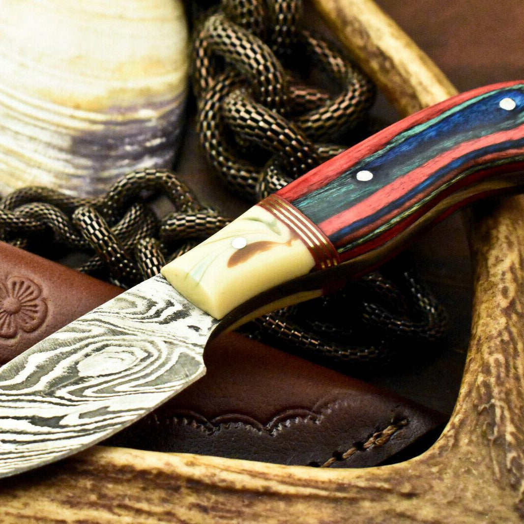 6.5” Handmade Damascus Bowie Knife | Hardwood & Resin Handle