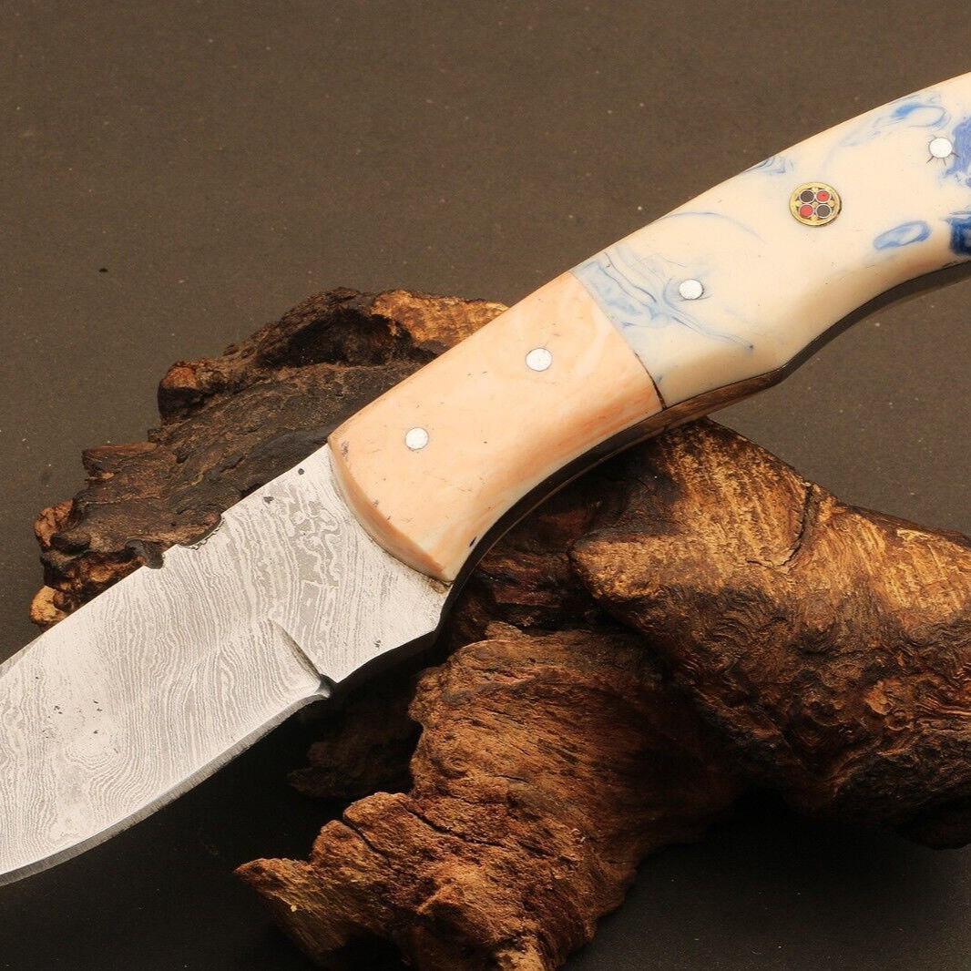 8.5" Handmade Twist Damascus Steel Bowie Knife – Camel Bone & Wood Handle