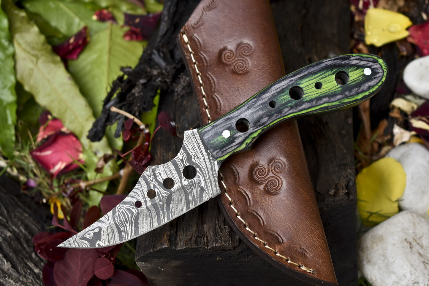 8.5" Twist Damascus Skinner Knife with Hardwood Handle for Hiking and Hunting
