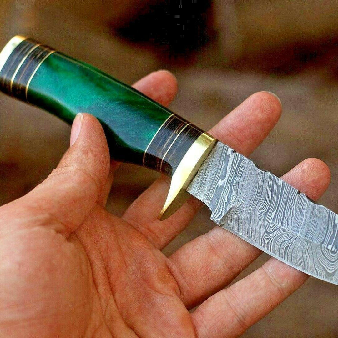 8" Damascus Steel Bowie Knife – Resin Handle with Brass Guard & Leather Sheath