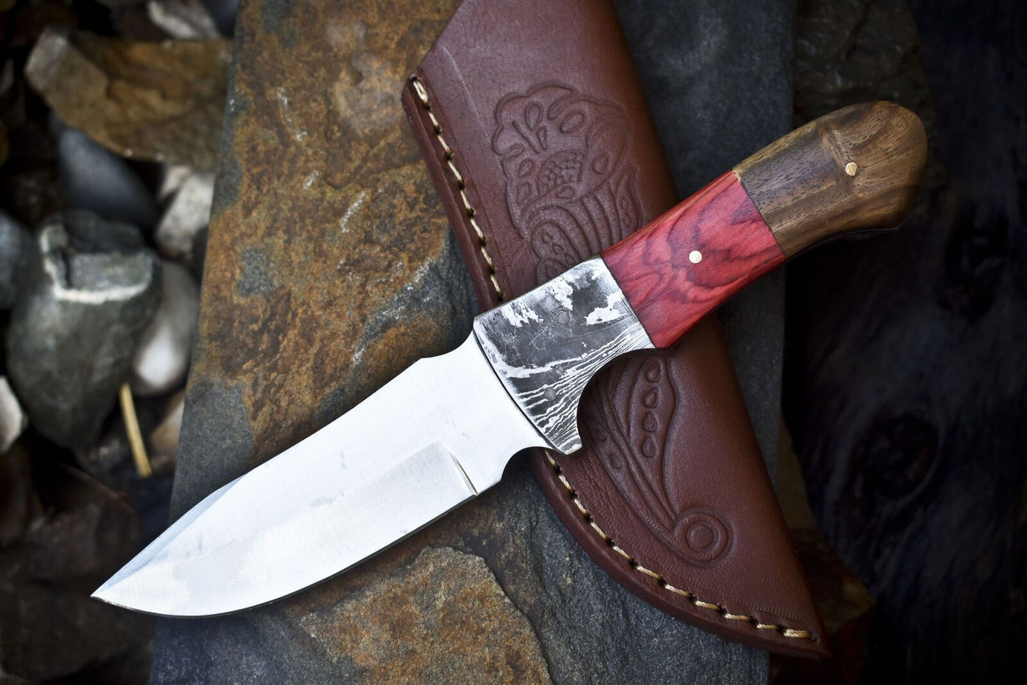 9" AUS-8 Steel Skinner Knife – Hardwood Handle, Damascus Bolster, Leather Sheath