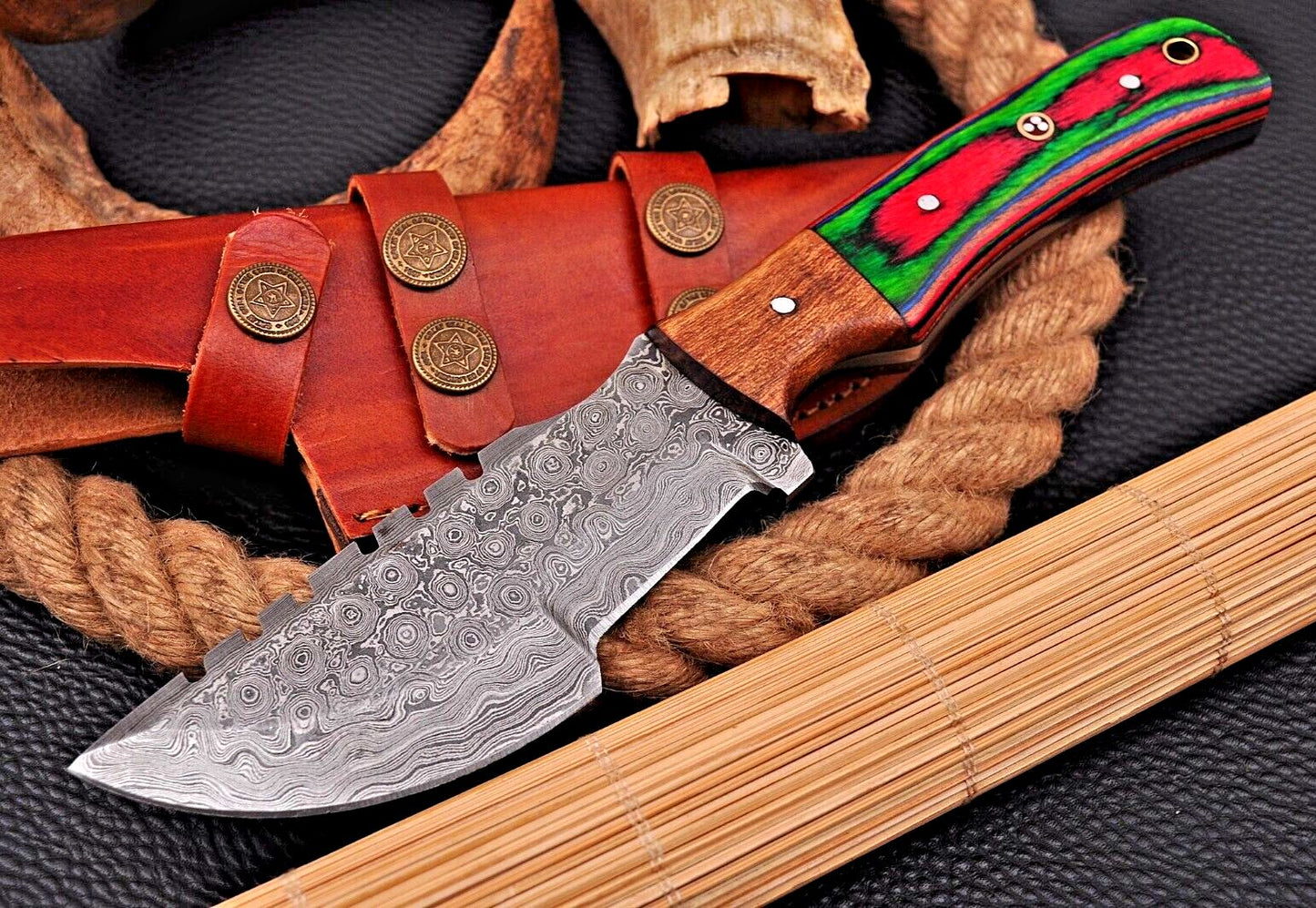 Custom Handmade Damascus Steel Hunting Tracker Knife – Compact Hand-Forged Survival Knife with Leather Sheath