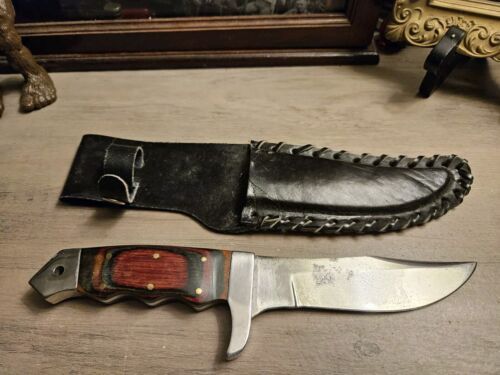Full Tang Skinner Knife Stainless Steel Wooden Handle with Leather Sheath