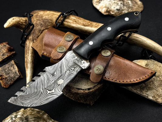 Handmade Damascus Hunting Knife – Micarta Handle & Leather Sheath