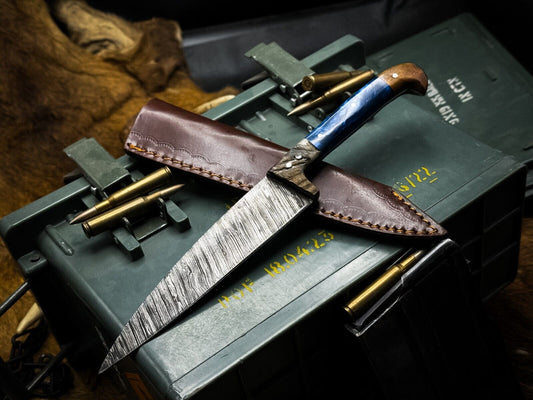 Handmade Damascus Steel Hunting Kitchen Chef Knife, Horn Handle, Leather Sheath