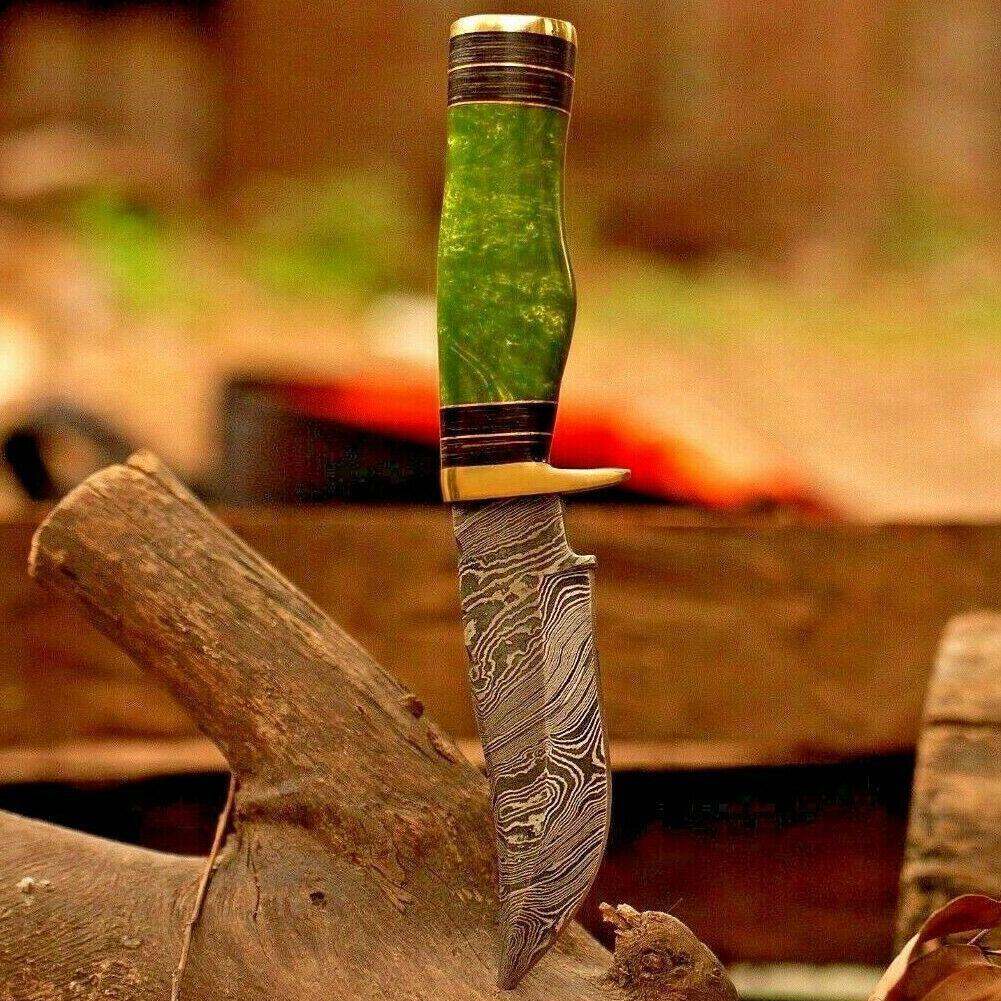 Handmade Damascus Steel Bowie Knife – Resin Handle & Brass Guard (8")