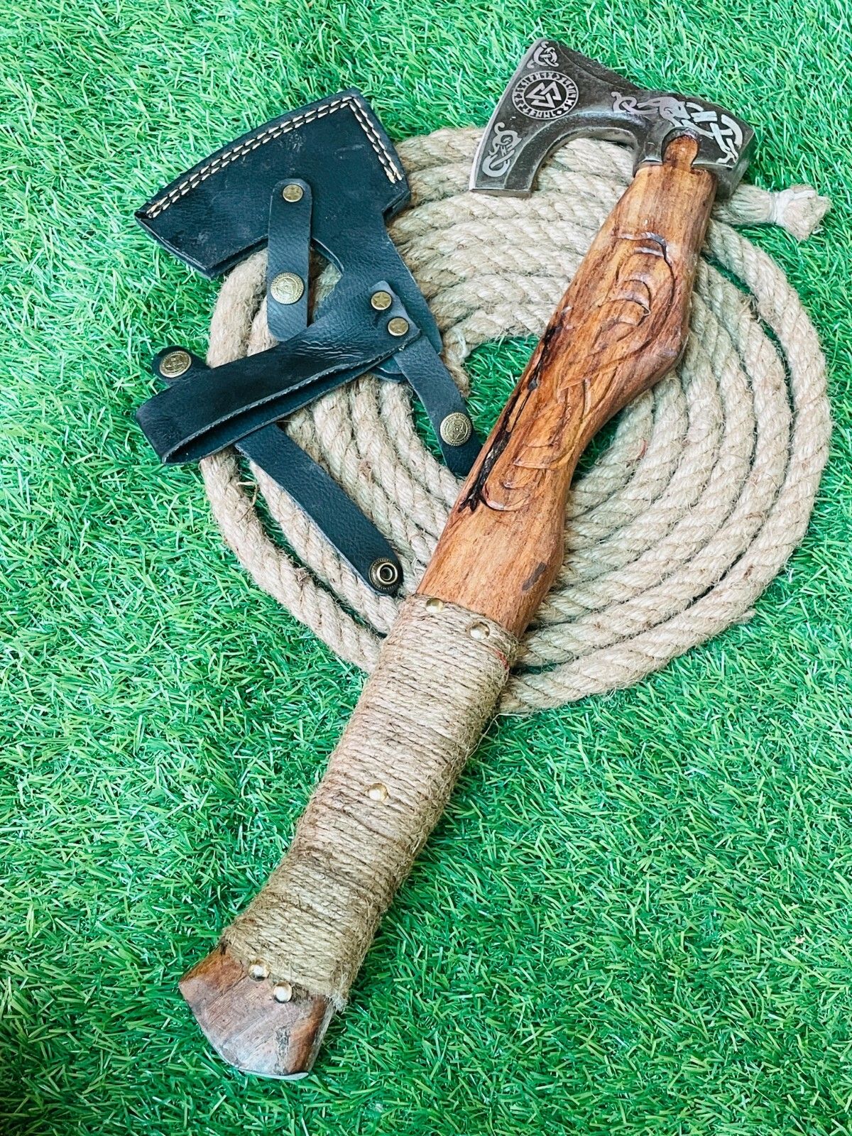 Handmade Forged Damascus Steel Viking Bearded Tomahawk Camping Hatchet Axe with Wood Handle and Leather Sheath