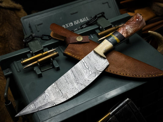 Handmade Full Tang Damascus Steel Chef Knife with Resin Handle and Leather Sheath | Outdoor Hunting & Kitchen Knife