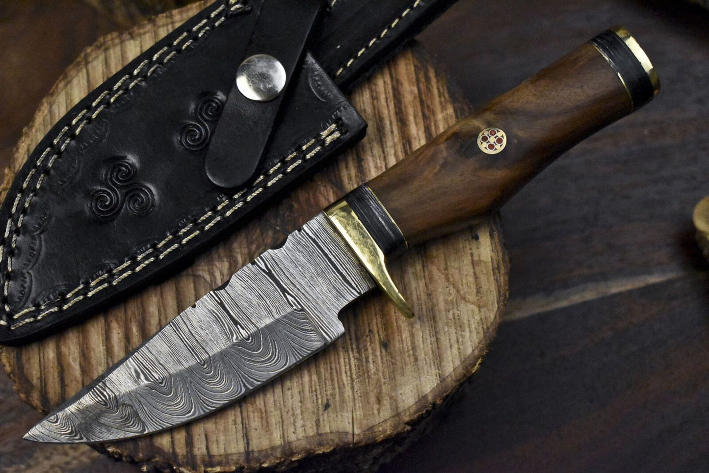 Twist Damascus Skinner Knife with Walnut Wood Handle and Brass Guard – Handmade Hiking Knife