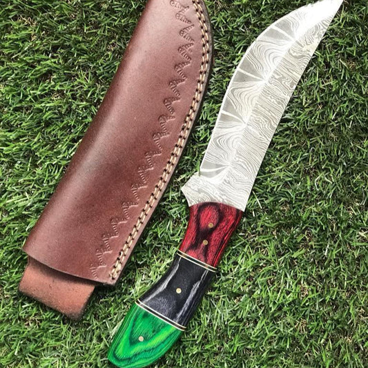 10.5" Custom Handmade Twist Damascus Steel Fixed Blade Hunting Bowie Knife with Leather Sheath