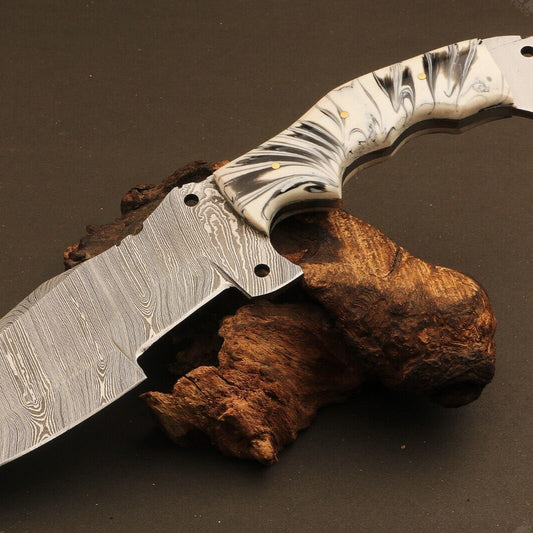 10.5" Hand Forged Ladder Damascus Steel Bowie Hunting Knife | Resin Handle