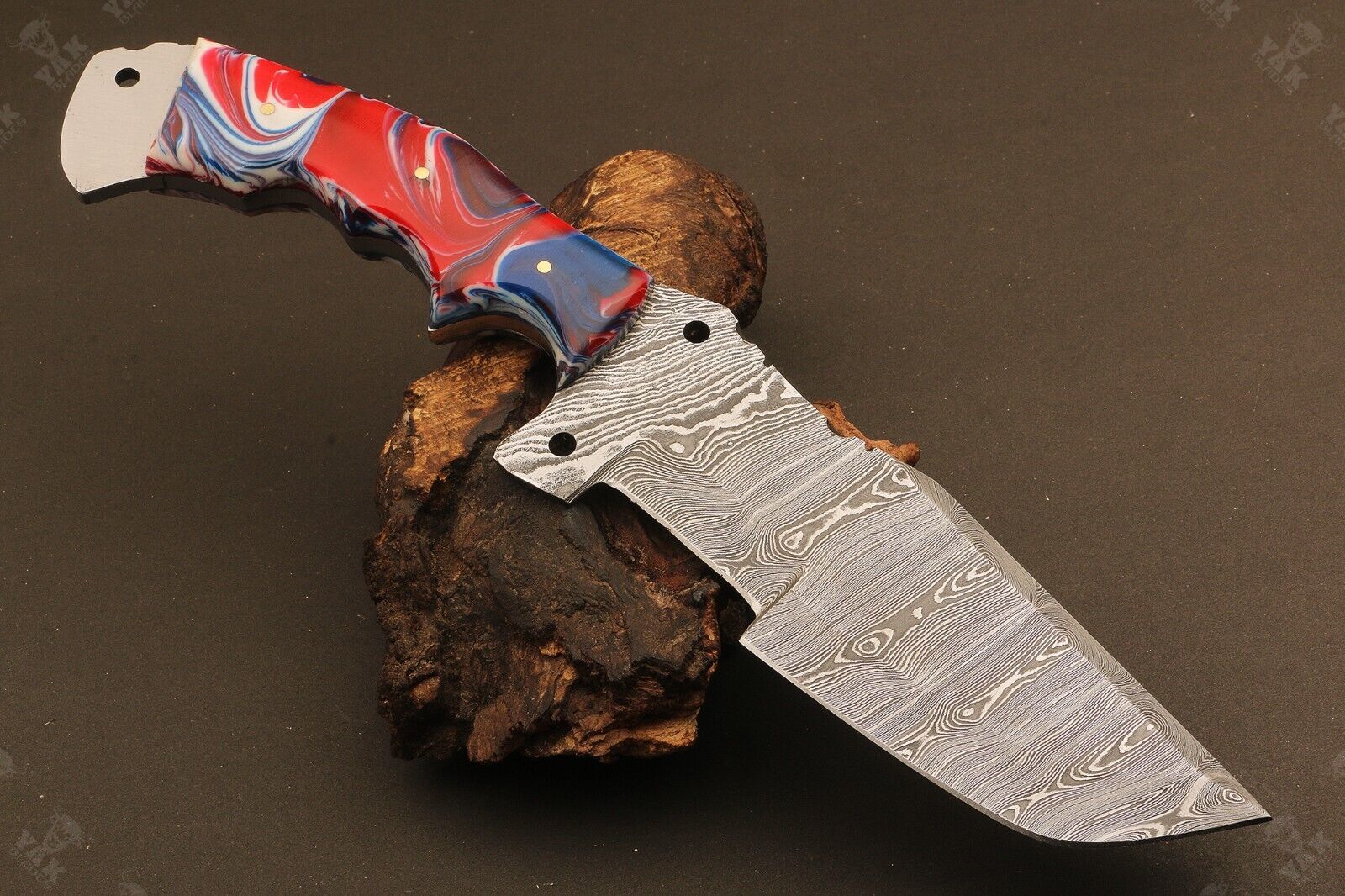 10.5" Handmade Damascus Bowie Knife Damascus Steel Knife with Resin Handle & Sheath