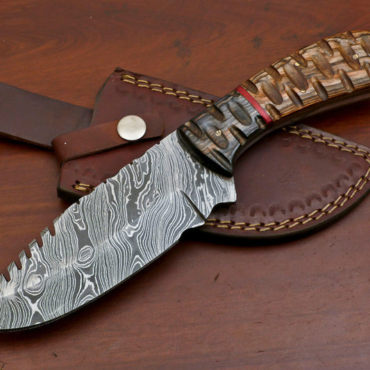 10.5" Handmade Damascus Steel Bowie Hunting Knife – Wood Handle