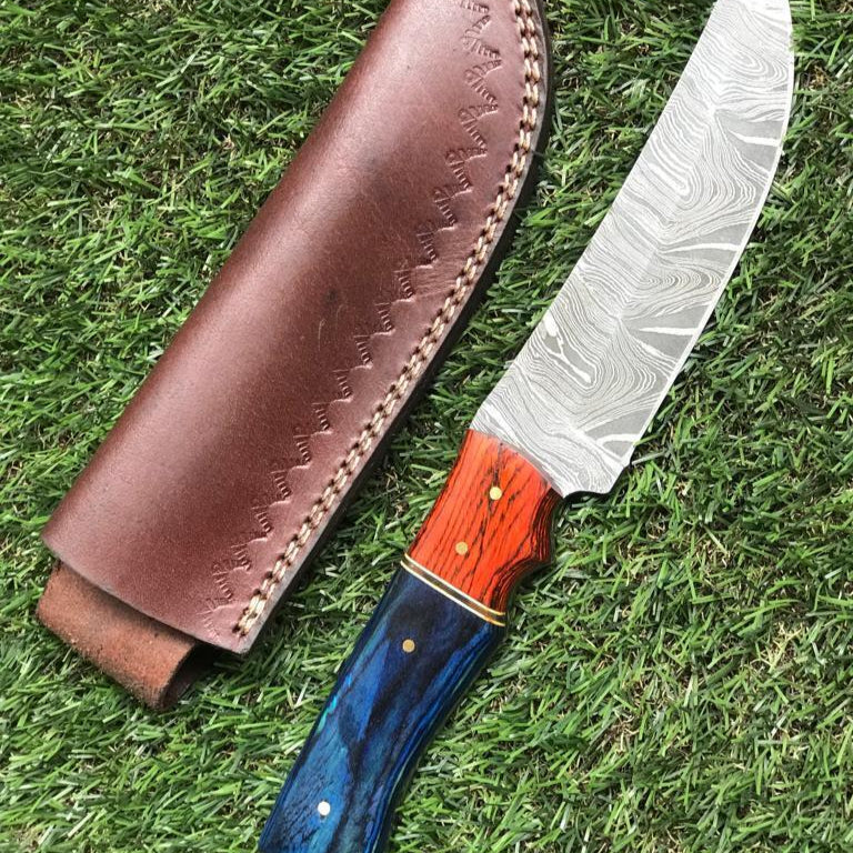 10.5" Handmade Twist Damascus Bowie Knife | Fixed Blade Hunting Knife with Leather Sheath