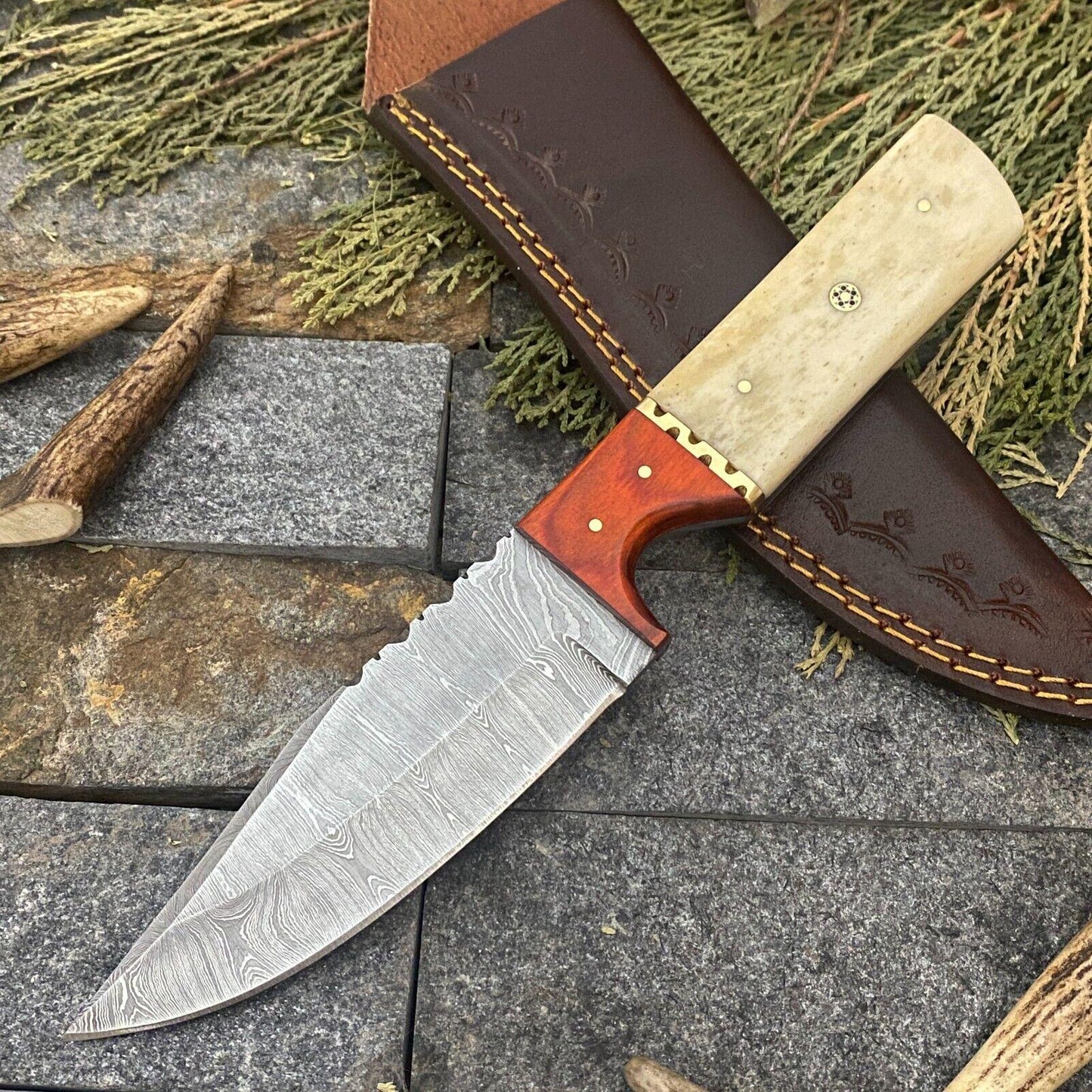 10" Damascus Hunting Bowie Knife – Wood & Bone Handle with Leather Sheath