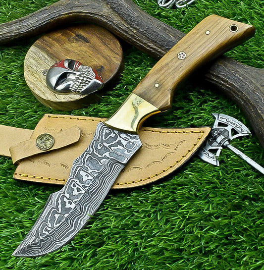 10" Hand-Forged Damascus Bowie Knife – Wooden Handle & Brass Bolster