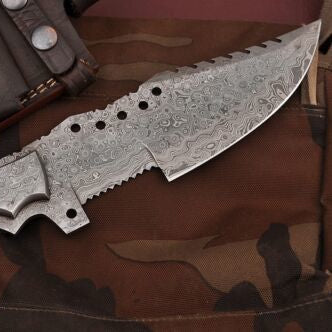 12.5" Full Tang Damascus Steel Bowie Knife – Custom Hand-Forged with Leather Sheath
