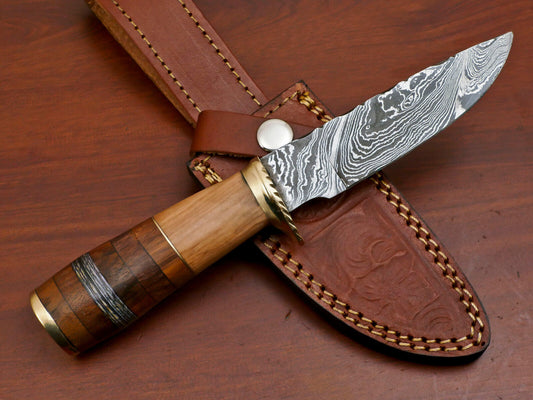 12.5" Handmade Damascus Hunting Knife  Best Bowie Knife Wood Handle with Brass Guard