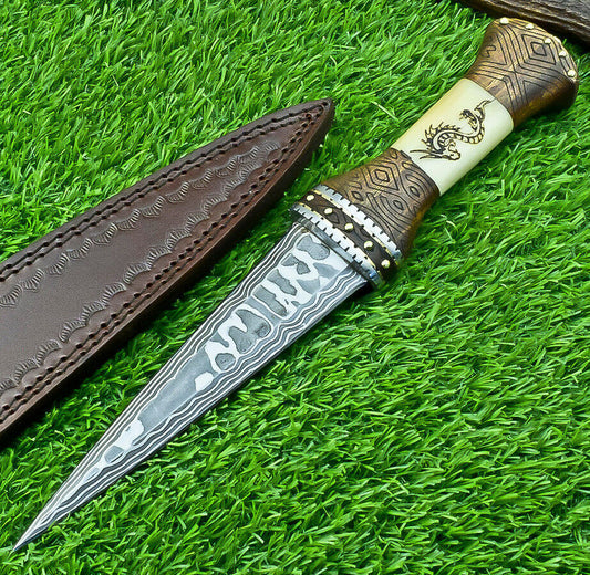 12" Handmade Damascus Bowie Knife Dagger Knife With Wood and Bone Handle
