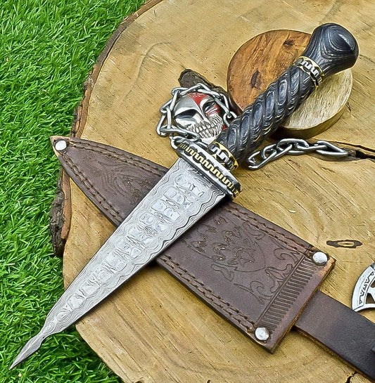 13.5" Premium Damascus Bowie Knife – Hardwood Handle with Leather Sheath