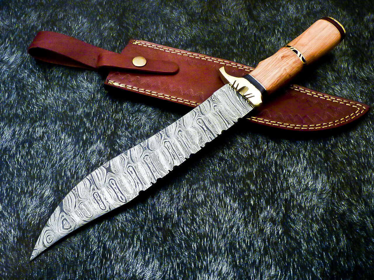 13" Damascus Bowie Knife Damascus Steel Knife With Olive Wood Handle & Leather Sheath