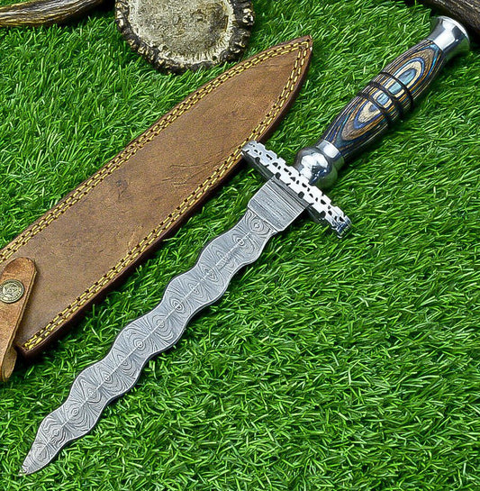 15” Damascus Kris Bowie Knife – Pakka Wood & Twisted Blade Design