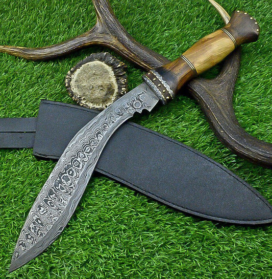 17 Inch Custom Forged Damascus Steel Bowie Knife with Natural Wood Handle