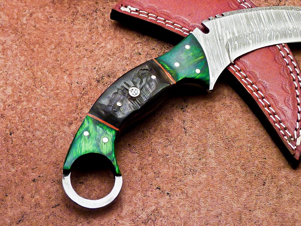 10”Damascus Karambit Knife Full Tang Damascus Steel Karambit With Horn and Wood Handle
