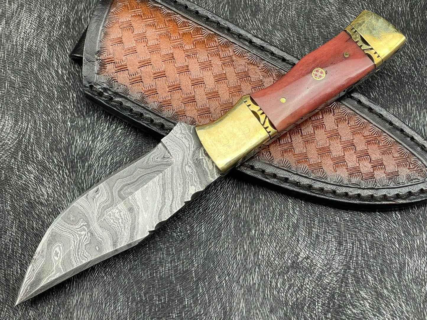 Heritage Forge 9 Inch Damascus Steel Hunting Skinning Knife with Resin Handle and brass including Leather Sheath