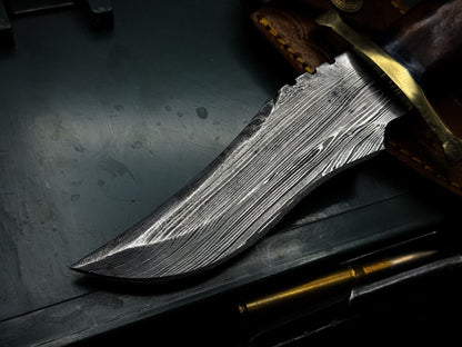 Hand-Forged Damascus Bowie Knife – Full Tang Hunting Blade with Twist Hardwood Handle & Sheath | Heritage Forge