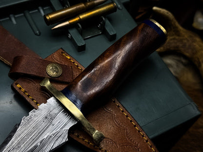 Hand-Forged Damascus Bowie Knife – Full Tang Hunting Blade with Twist Hardwood Handle & Sheath | Heritage Forge