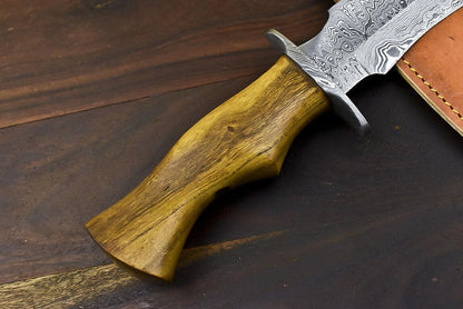 13.5" Handmade Damascus Bowie Knife – Hardwood Handle