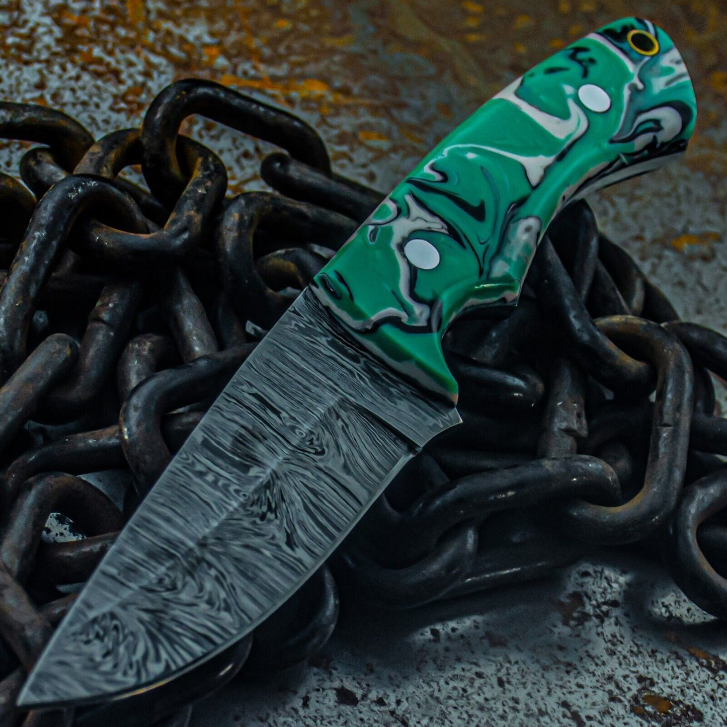 8.5 Inch Damascus Bowie Hunting Knife with Resin Handle and Leather Sheath