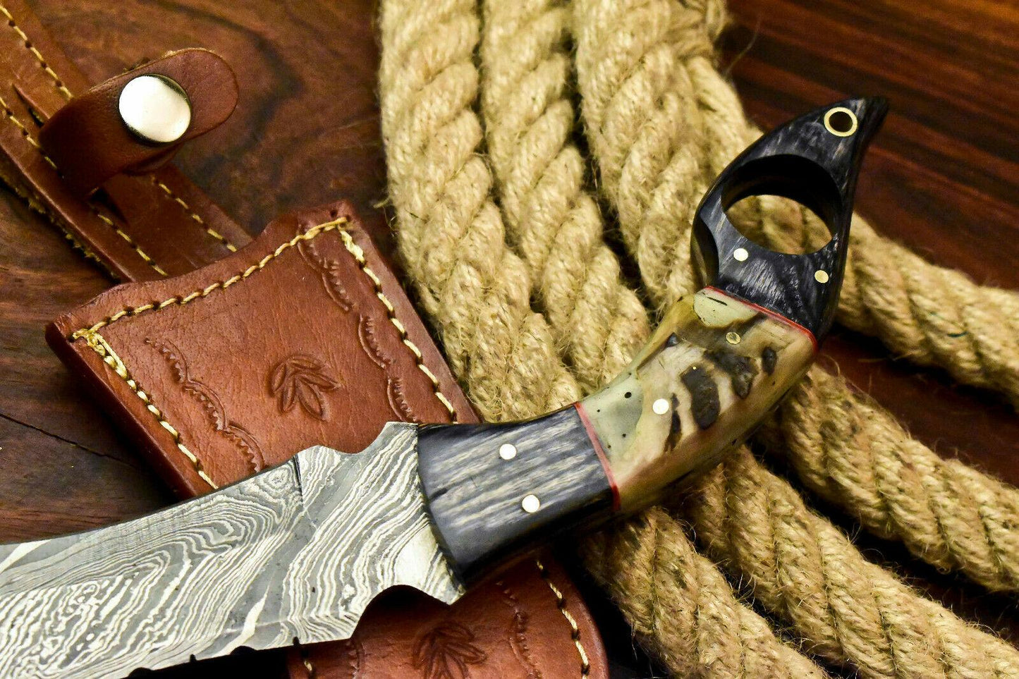 11" Best Damascus Karambit Handmade Karambit Damascus Steel Knife With Ram’s Horn Handle