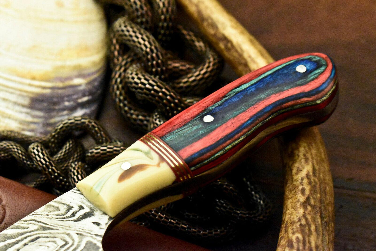 6.5” Handmade Damascus Bowie Knife | Hardwood & Resin Handle