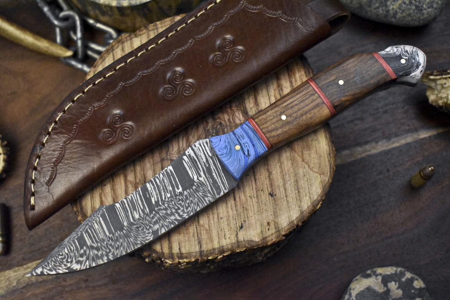 9.5" Handmade   Damascus Skinner Knife Walnut Wood Handle Camping Tool