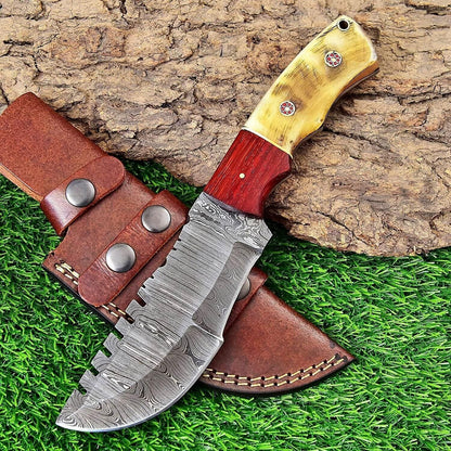 Handmade Damascus Steel Tracker Knife with Ram Horn Handle – Premium Hunting & Outdoor Knife